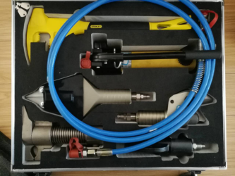 液压救援工具组